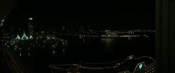 抵達神戶港已經傍晚了,天黑得很快