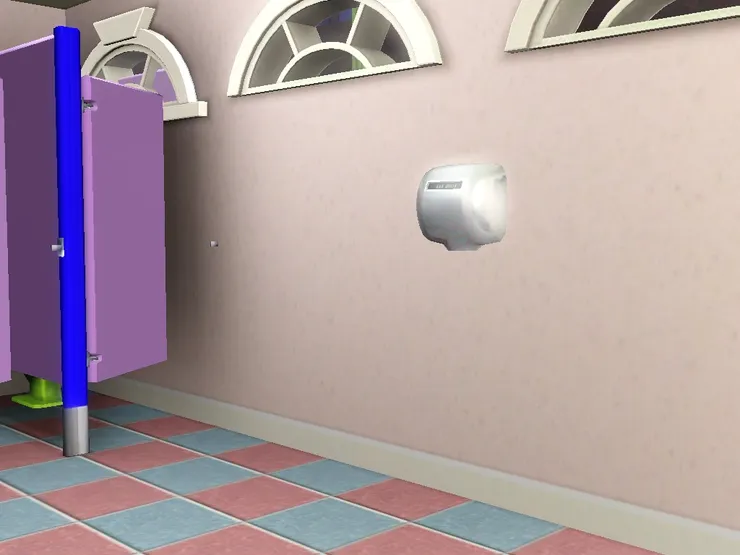 我盡量開多些窗戶，通風也透光。這裏也有乾手機。