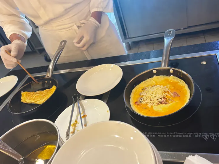 先煎客製化的歐姆蛋😍