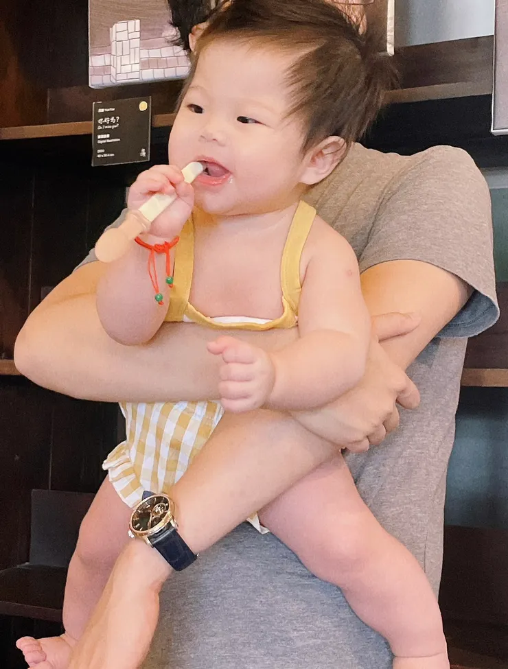 吃得一臉開心的大腸