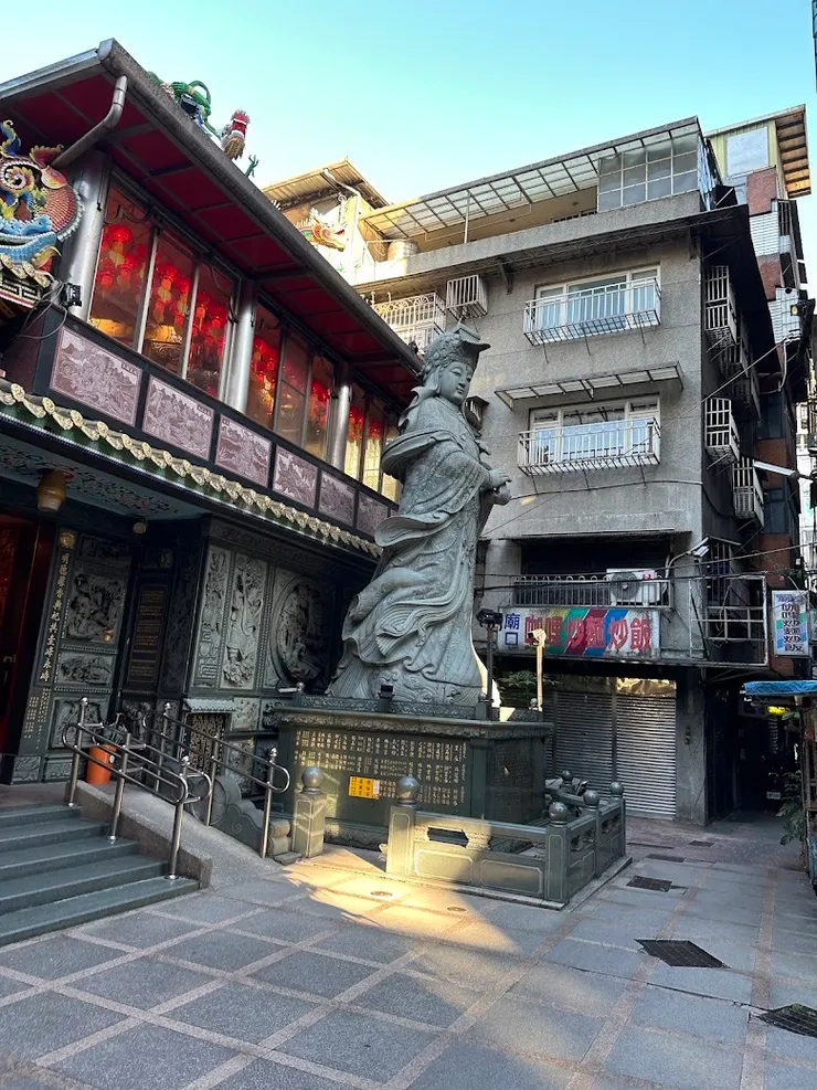 巨型天上聖母（圖片截圖於網路）