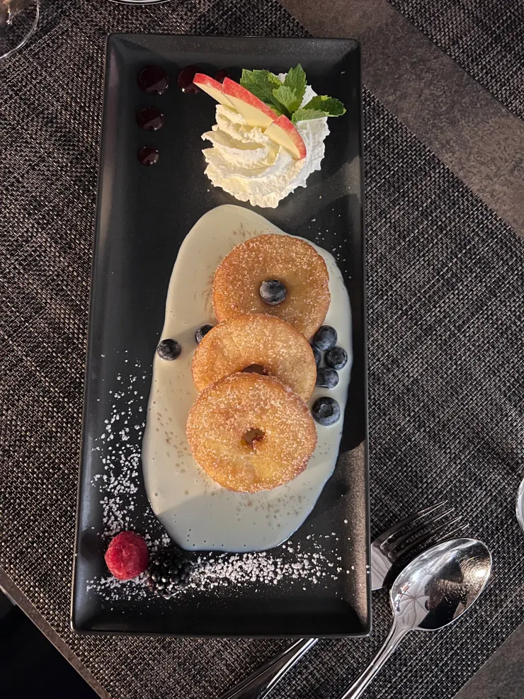 第一次吃炸蘋果圈