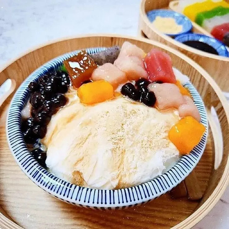 七彩粉粿雪花冰