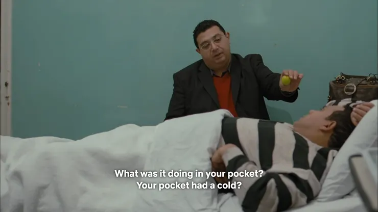 刑警質問被刺男性:「你口袋裡放檸檬幹嘛?你的口袋感冒了嗎?」