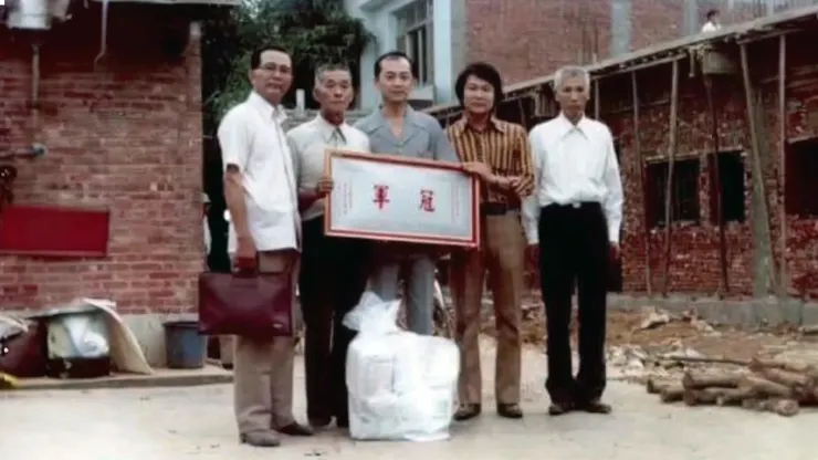 獲得冠軍茶紀錄照(由銘泰茶行提供)