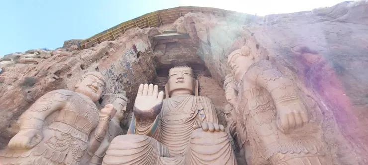 天梯山石窟/©Aunt Kaki