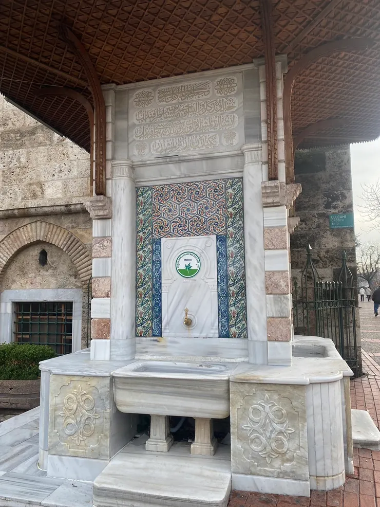 清真寺外的淨身