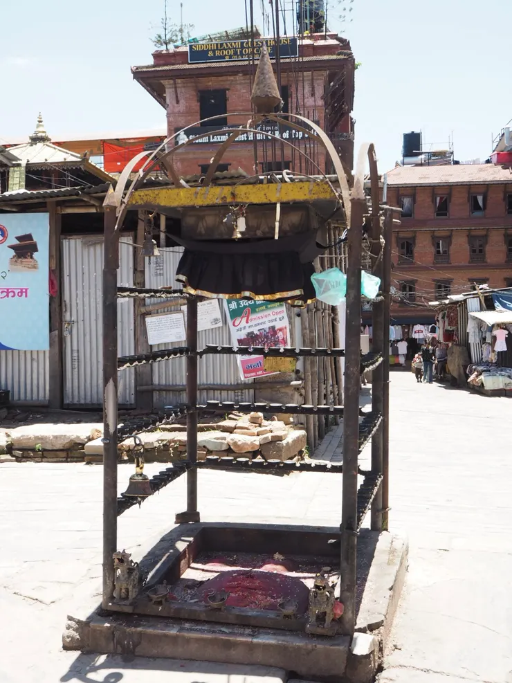 路邊常常看到這種小小的廟