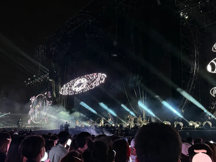 第一次在演唱會看到全息風扇