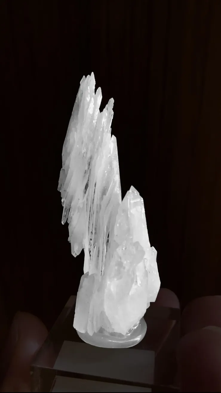 Growth Interference Quartz