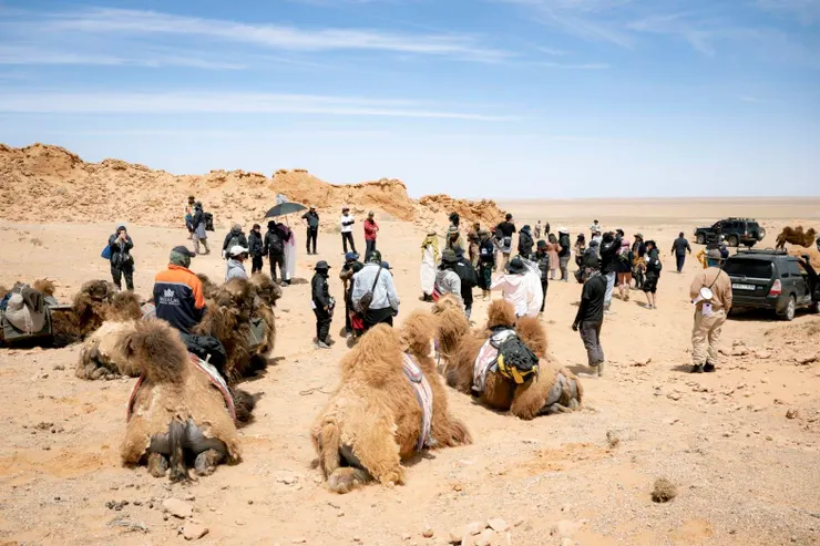 遠赴蒙古拍攝兩個半月的劇組