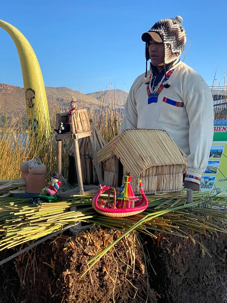 導遊介紹蘆葦編織