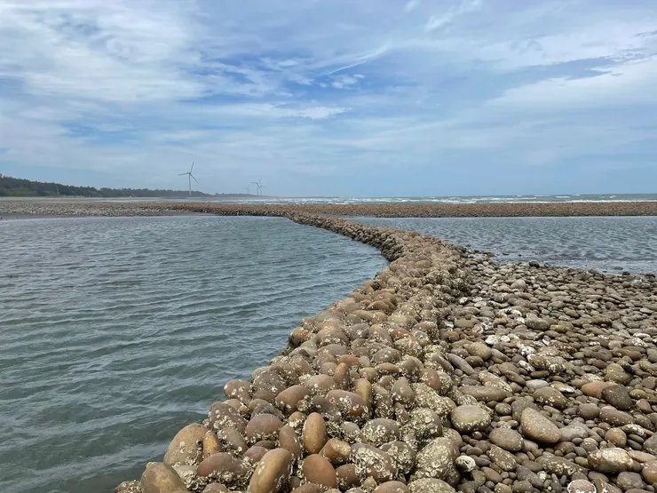 圖：文化景觀之新屋蚵間石滬群 ＃水下法立法十週年