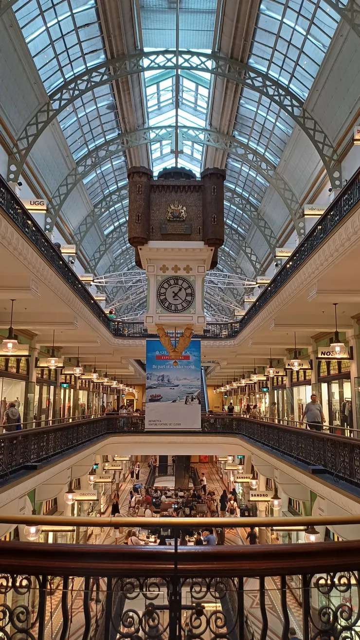 維多利亞女王大廈