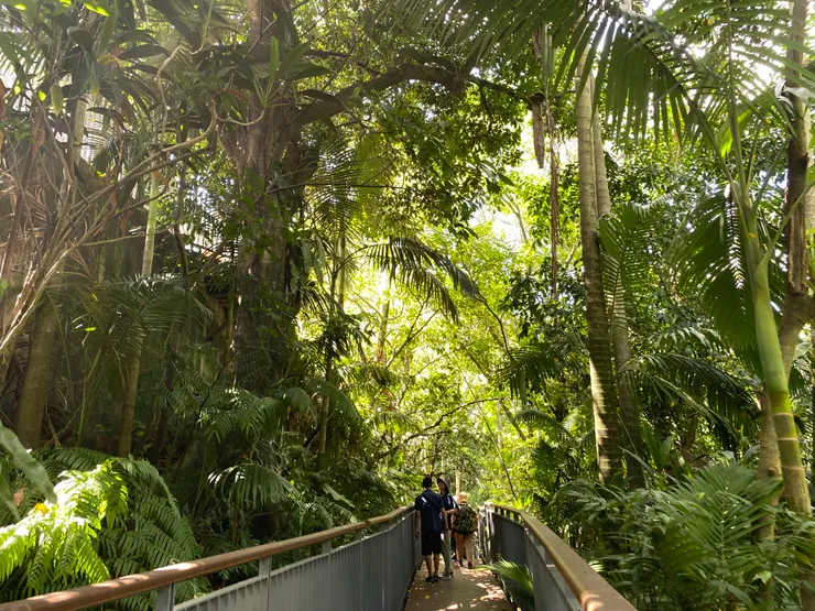 自然生態豐富的萃湖周邊