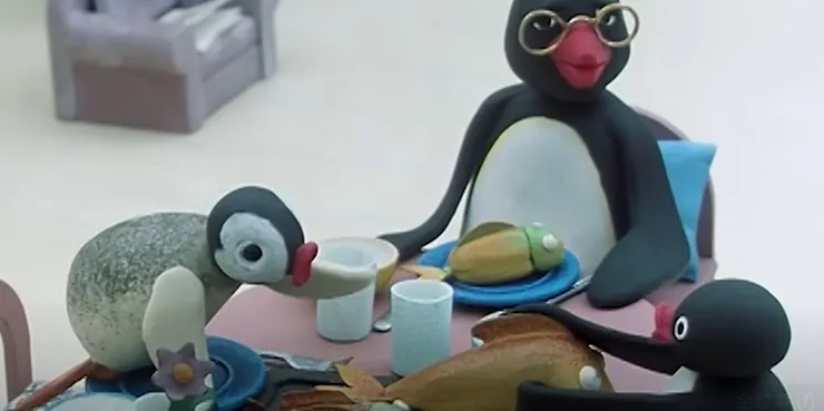 Pingu跟妹妹Pinga在搶食物🐟