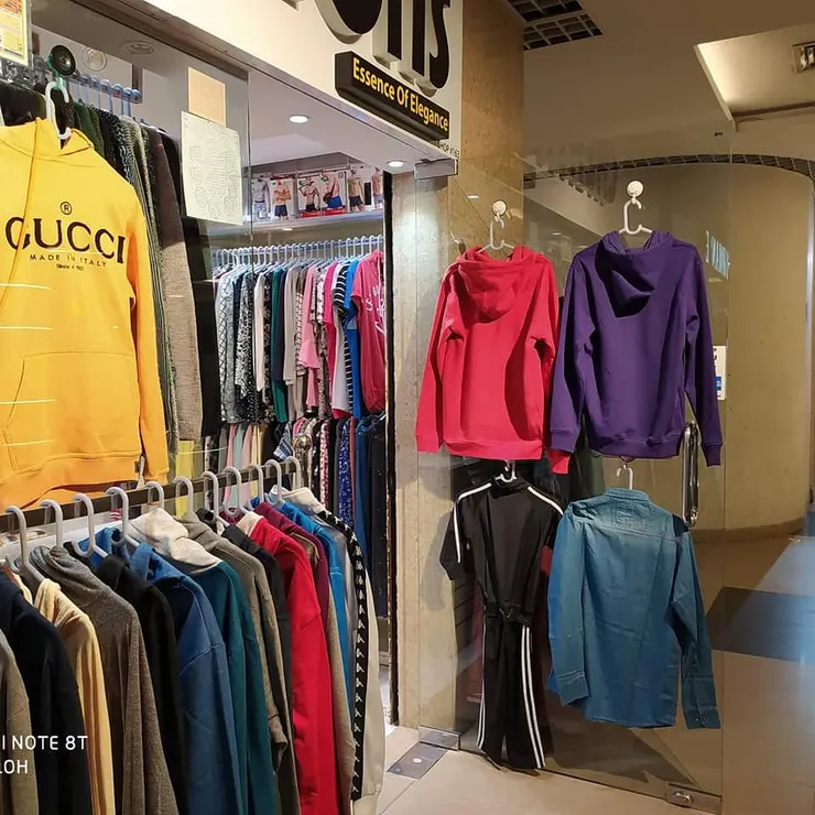 孟加拉人開始接受穿起西方的服飾