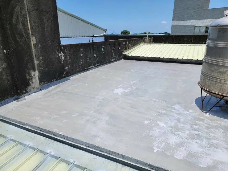 台南防水油漆推薦【胖匠工程行】屋頂做好防水,再也不擔心雨天滴