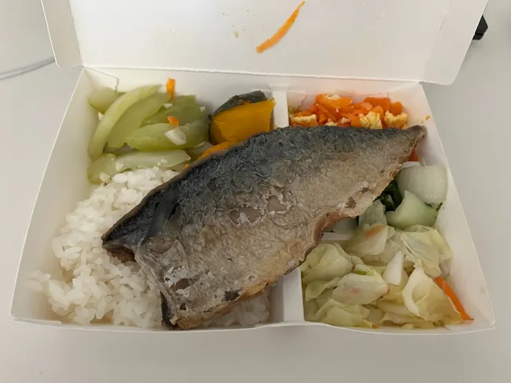 鯖魚飯少。