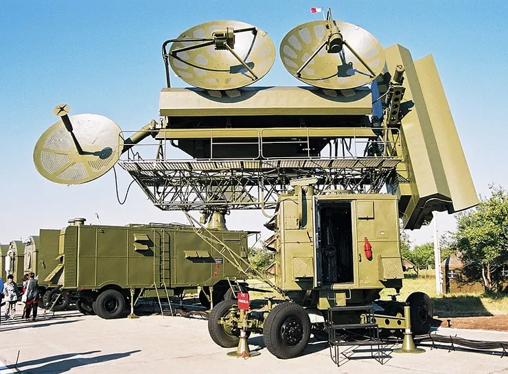 美軍反輻射飛彈在越南的主要對手:S-75配套的SNR-75追蹤/火控雷達