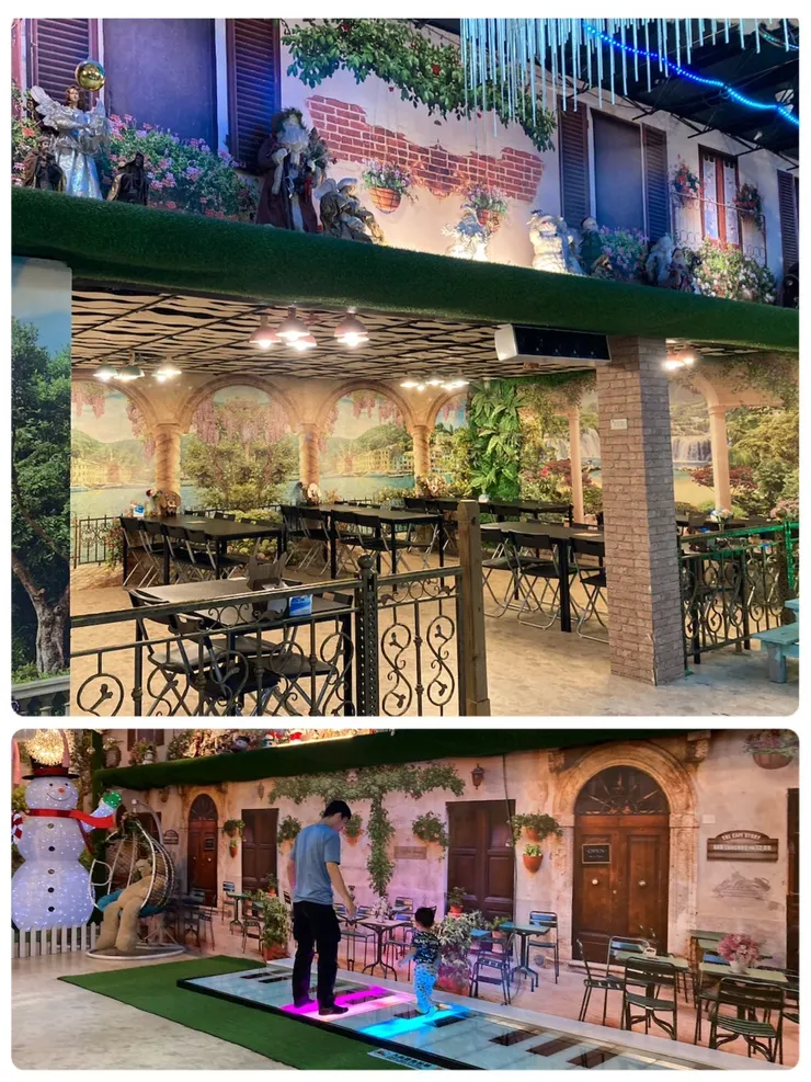 餐廳旁邊還有聲光鋼琴可以玩！