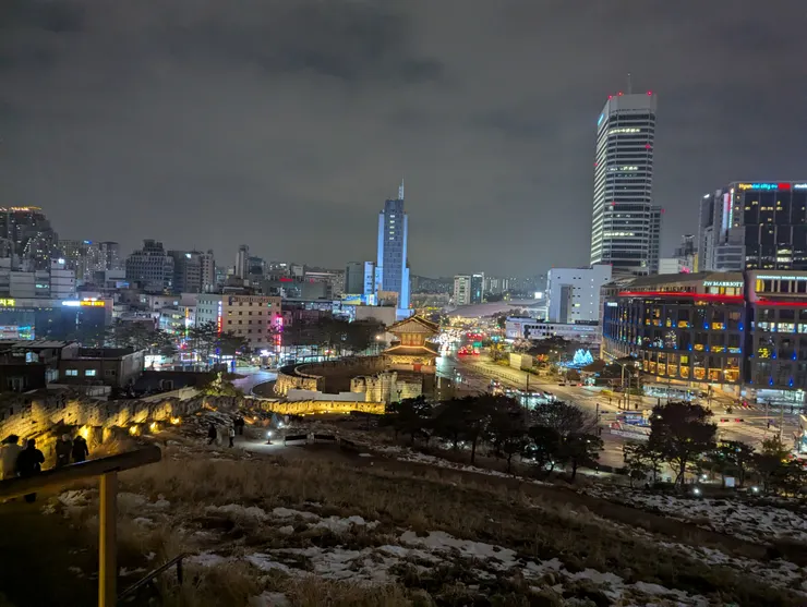 城郭公園的首爾微夜景