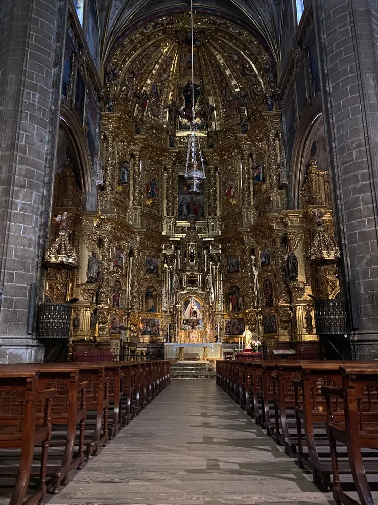 朝聖沿路的教堂真的很壯觀,後期我習慣都會去參加missa