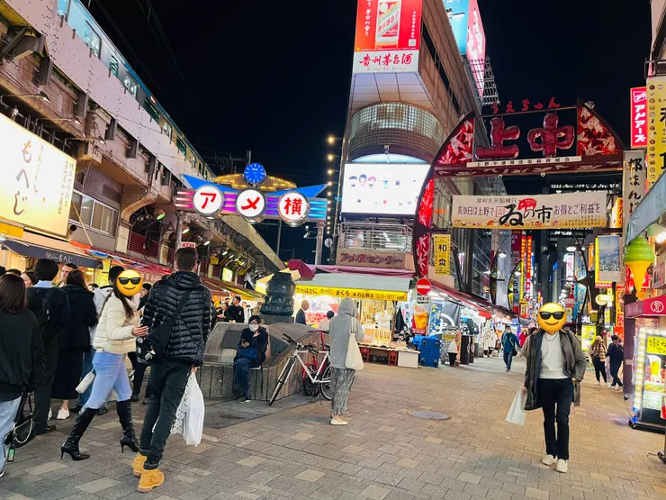 夜晚的阿美橫町