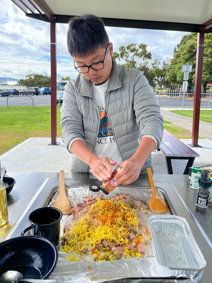 BBQ烤台拿來炒麵XD