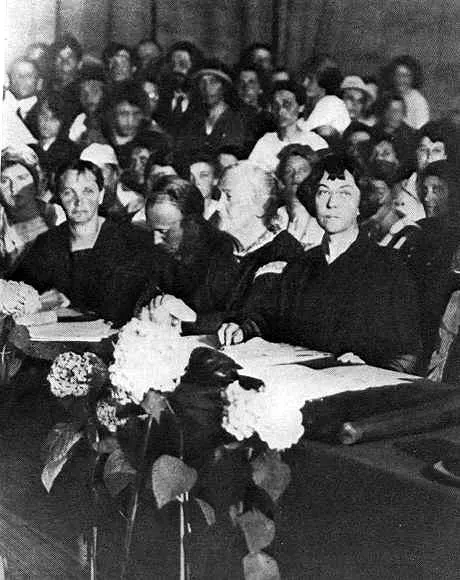 Alexandra Kollontai alongside Clara Zetkin (front row, on her right)
