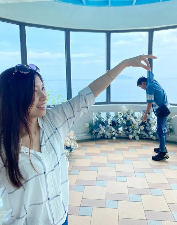 伴侶的創意 小姨幫忙留影