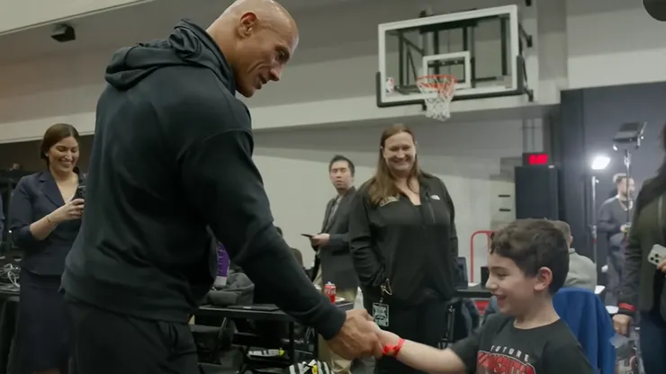 The Rock 明白，粉絲，是需要被守住的存在。