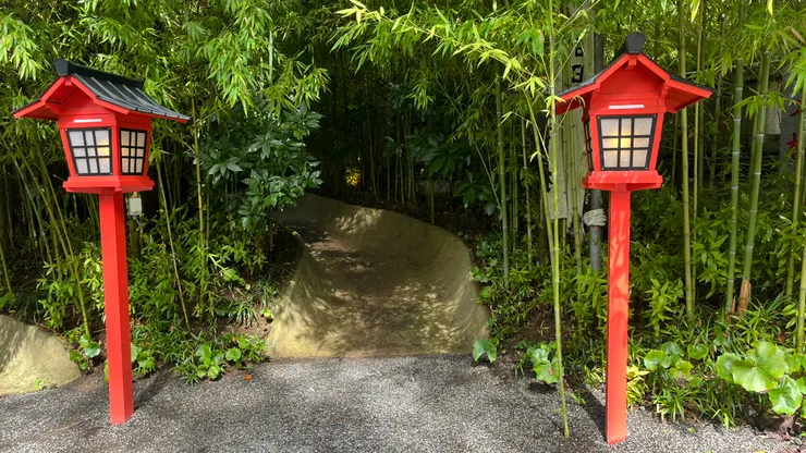 彷彿要通往神秘國度。