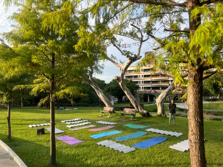 這個月還參加了街地器的自然走讀，體驗了森林瑜伽！