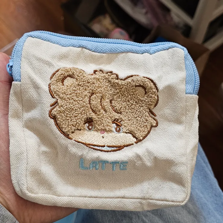 扭蛋機扭的小包，實用得不得了