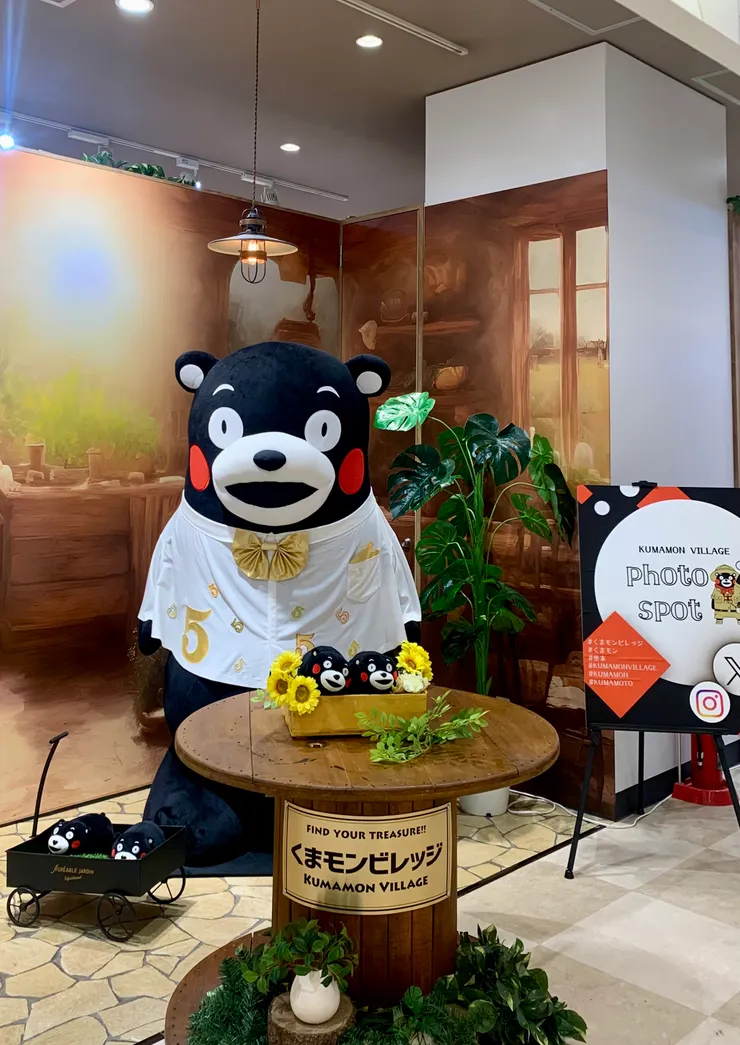 櫻町巴士總站二樓熊本熊商店的拍照點