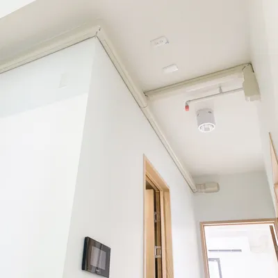 《鉅虹水岸岩》運用管槽修飾 把裝潢費都省下來！