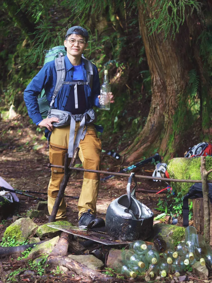 第三日慢慢整理營帳，走回登山口。