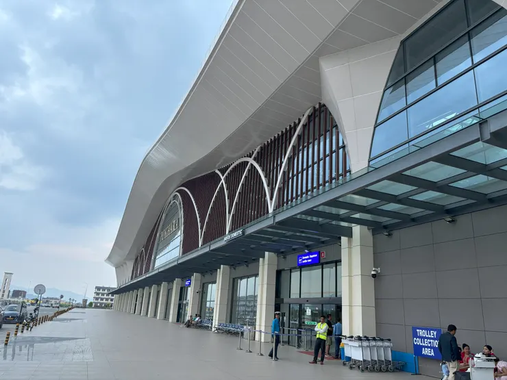 波卡拉機場