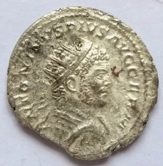 含銀量極低的羅馬貨幣 (圖片來源：維基百科)