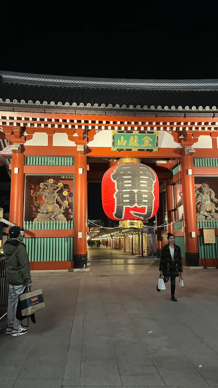 可以晚上晃去,比較沒人。