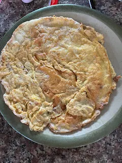 以時間不存在的角度出發,過去現在與未來都是同時存在的,而自己可以像是轉換電視頻道那樣,自由切換自己想要收看的頻道。當轉到名為過去的頻道時,過去的事情仍在繼續發生著,縱然看起來結局已然出現了。相同的道理,名為未來的頻道也仍然持續在演出著,同樣已經是完成的狀態,和所謂的過去並沒有什麼不同。