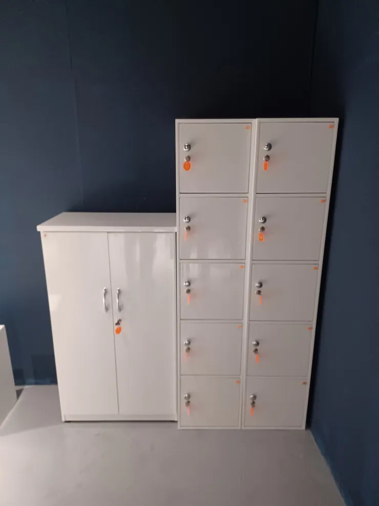 開箱新的置物櫃XD