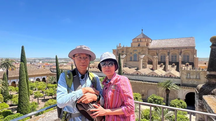 看到清真寺參觀入口