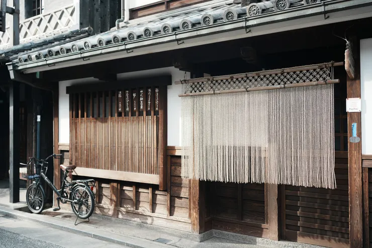 我超愛牆壁上的脚踏車影