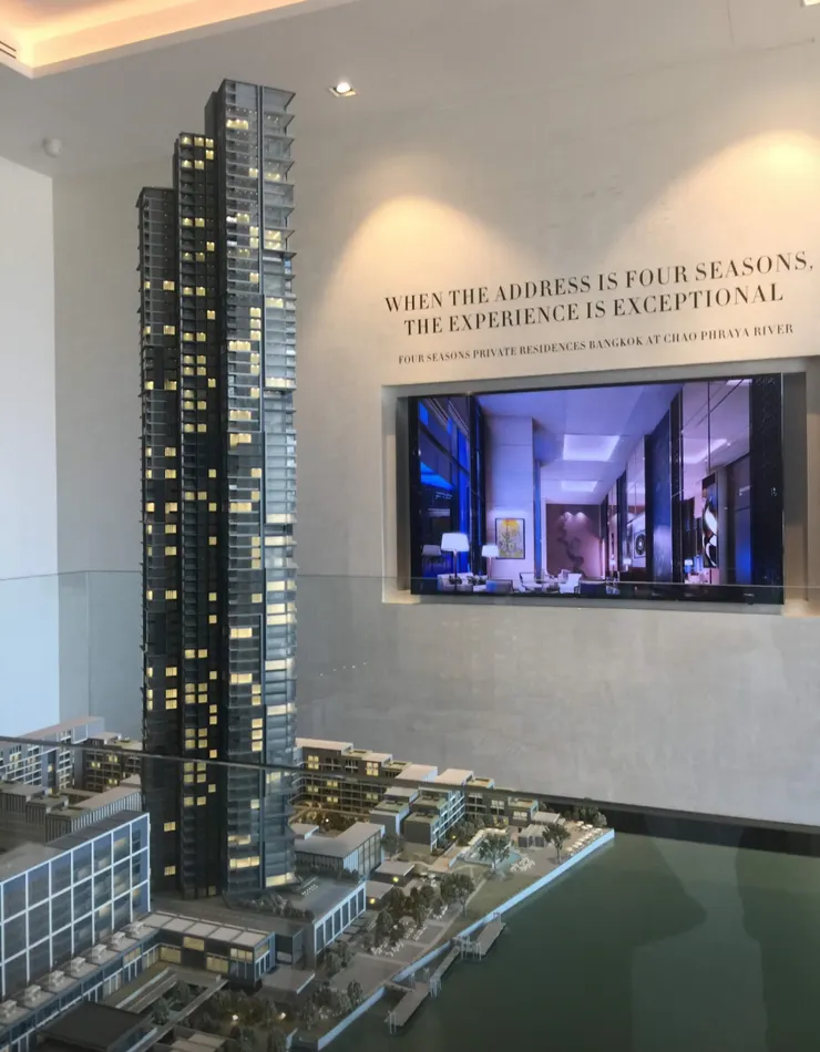 蓋在昭批椰河畔,由四季酒店管理的高檔酒店公寓,預售價三千萬起跳