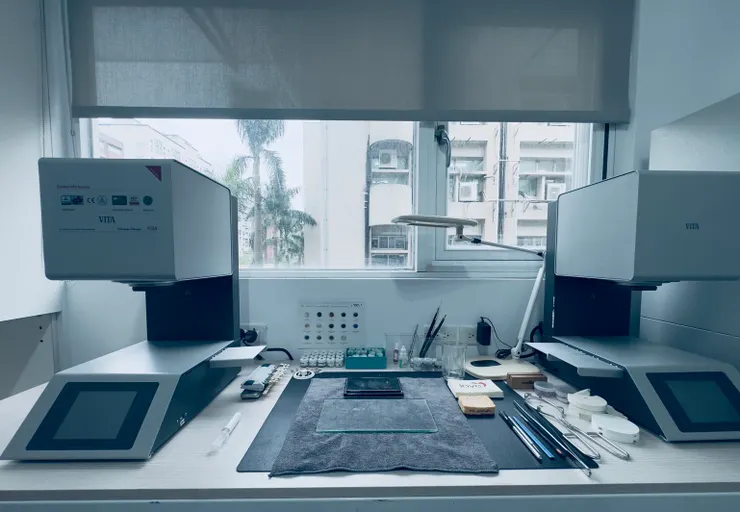 大安渥爾牙醫診所：一顆假牙的誕生，就是一件藝術品的誕生，牙技中心的秘密！