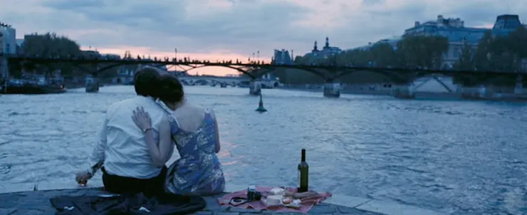 David 帶 Jenny 去法國巴黎玩，她拋下課業，沈浸在花花世界的享樂中