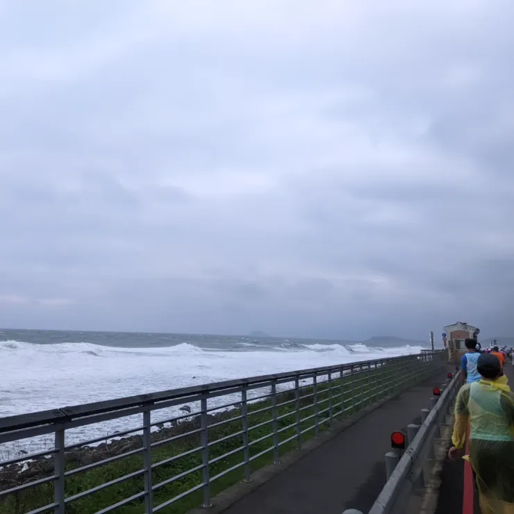 能夠邊看海景邊跑，這也是為什麼我選擇萬金石的原因