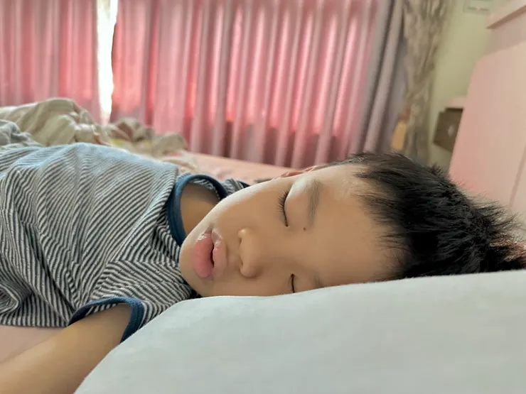 在家睡到自然醒最開心了